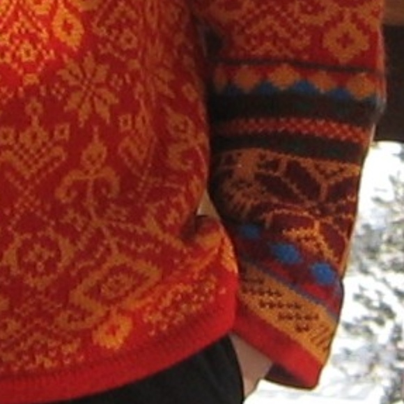 Classic Norwegian Pullover Sweater - Picture 3 of 3